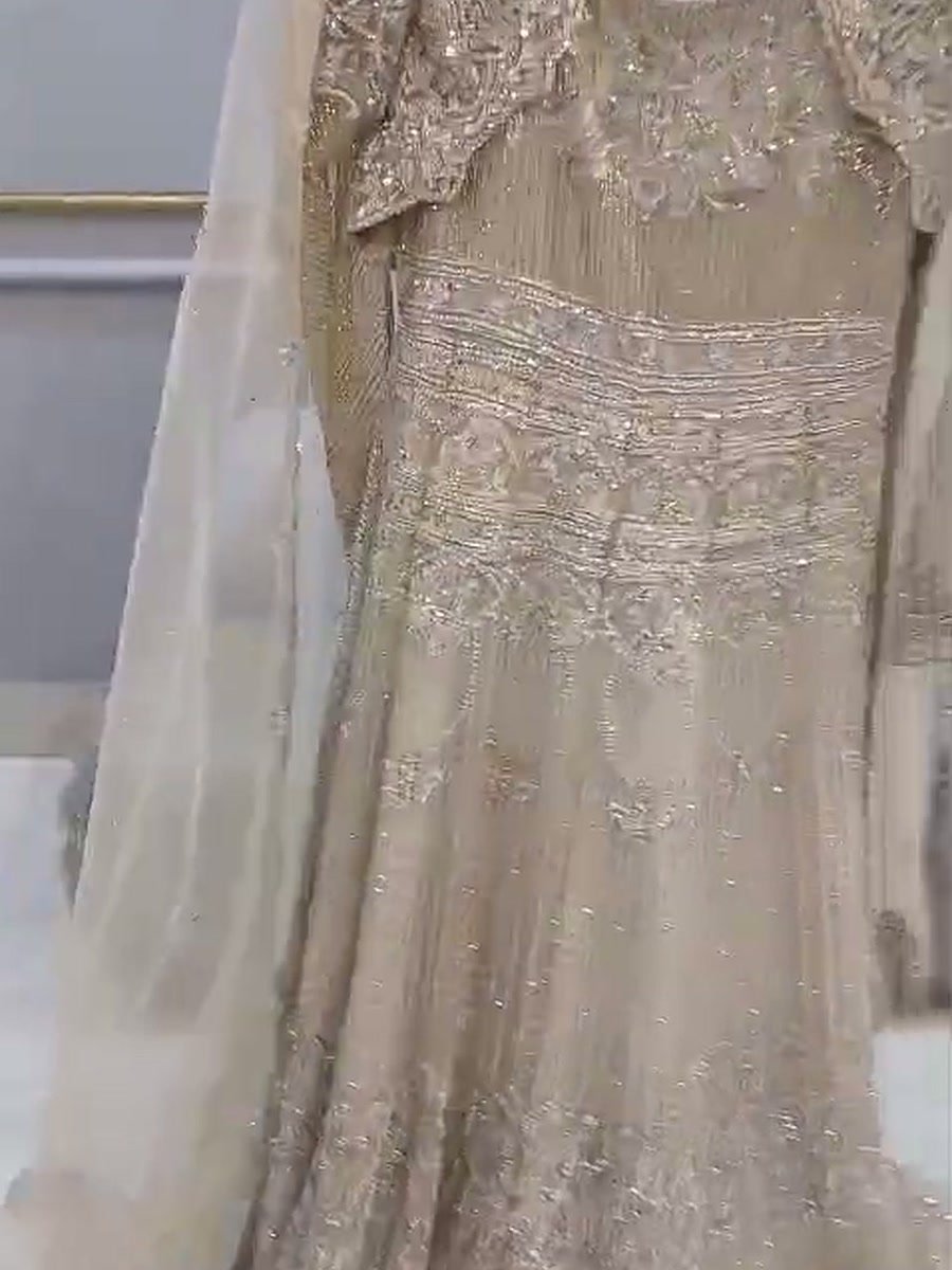 Walima Dress Ideas for Brides: Gowns, Maxis, Lehengas and Velvet